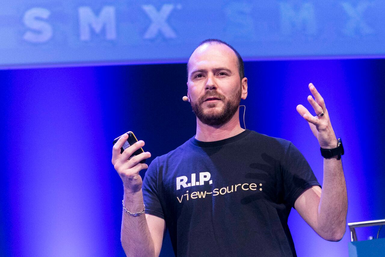 Max Prin speaking at SMX Munich in 2018